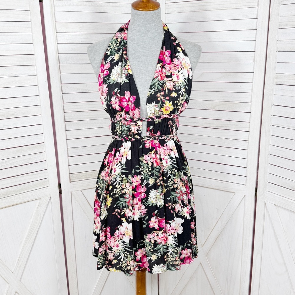 Illa Illa Floral‎ Backless Deep V Fit Flare Skater Mini Dress Black Multi Medium